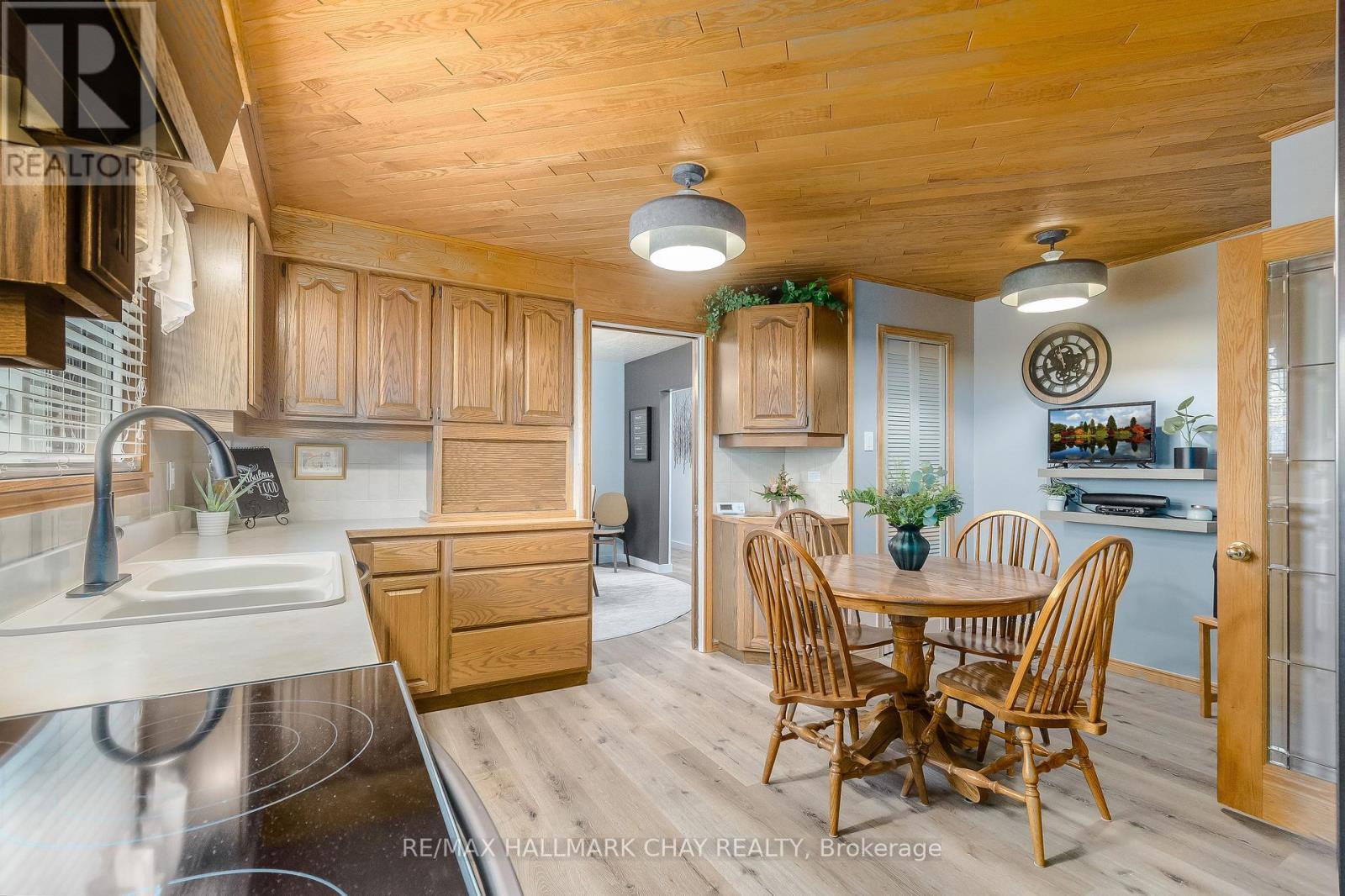 1009 Fairbairn Street, Peterborough (Monaghan Ward 2), Ontario  K9K 1C1 - Photo 14 - X12710012