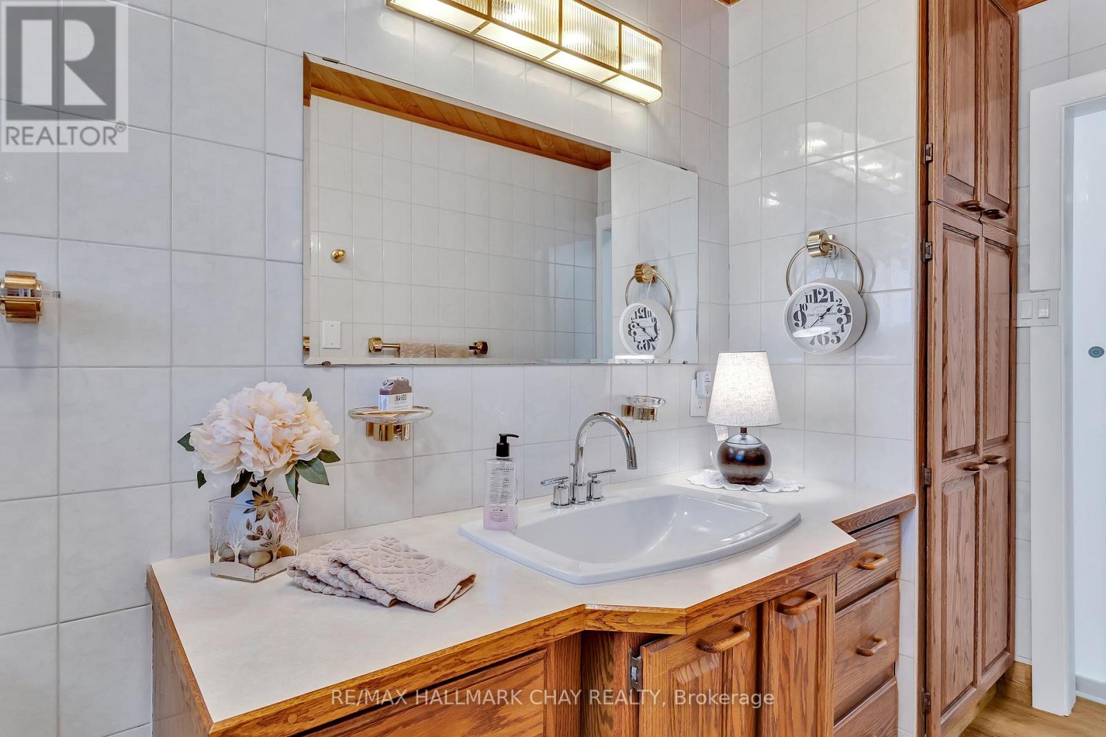 1009 Fairbairn Street, Peterborough (Monaghan Ward 2), Ontario  K9K 1C1 - Photo 20 - X12710012