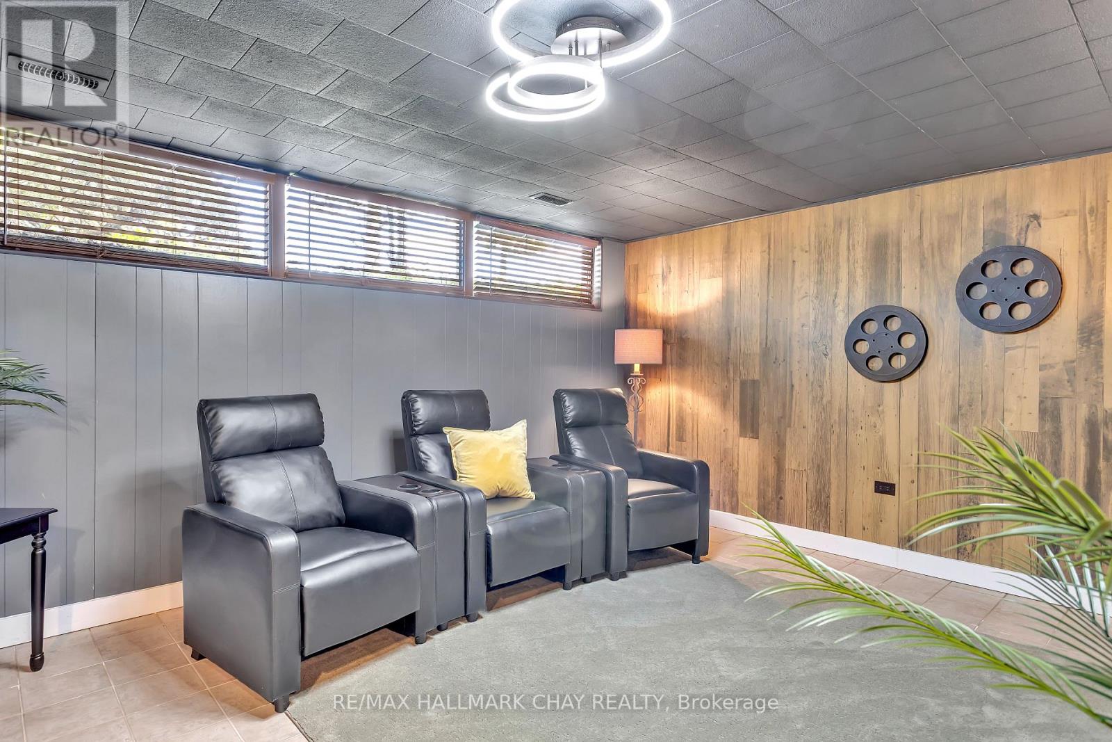 1009 Fairbairn Street, Peterborough (Monaghan Ward 2), Ontario  K9K 1C1 - Photo 35 - X12710012