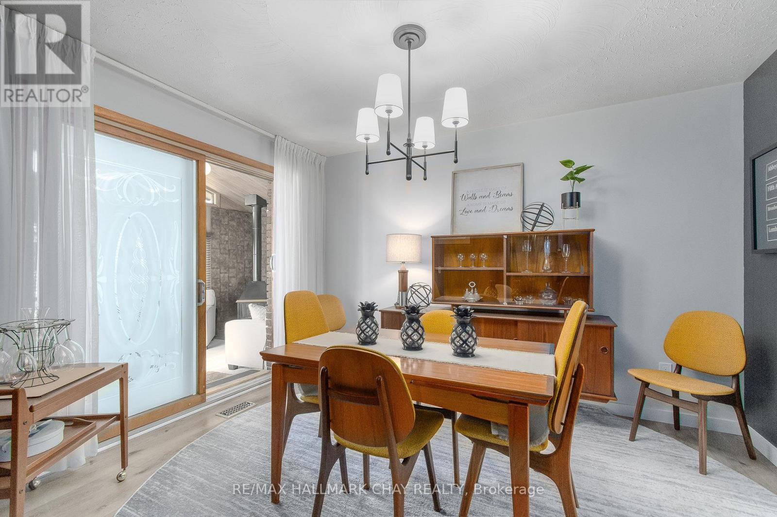 1009 Fairbairn Street, Peterborough (Monaghan Ward 2), Ontario  K9K 1C1 - Photo 9 - X12710012