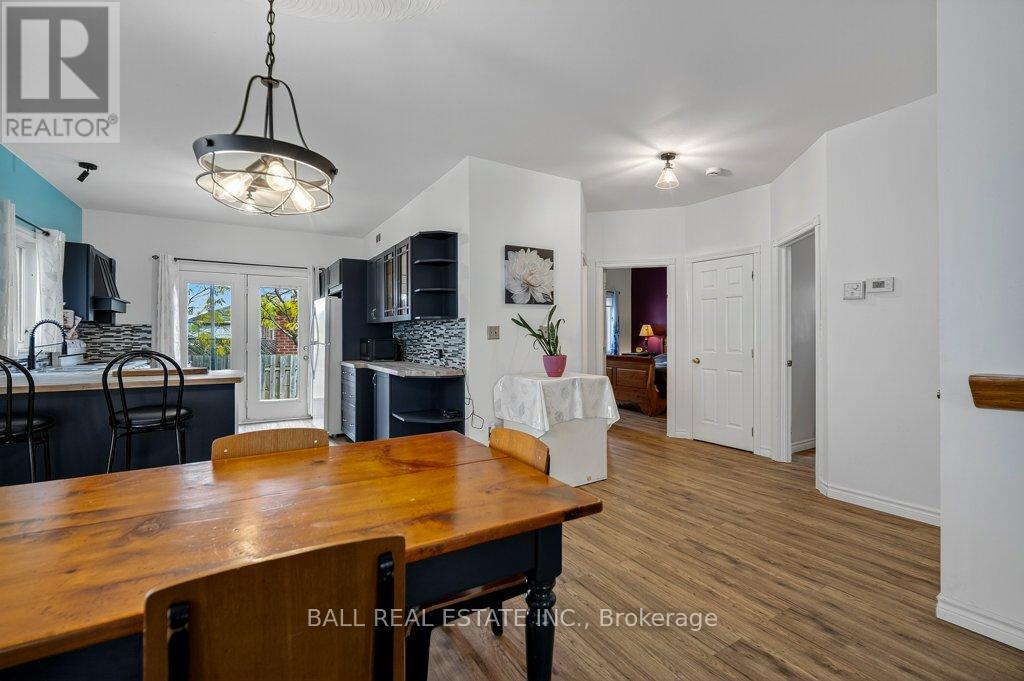 116 Adelaide Street S, Kawartha Lakes (Lindsay), Ontario  K9V 0B7 - Photo 12 - X12710410