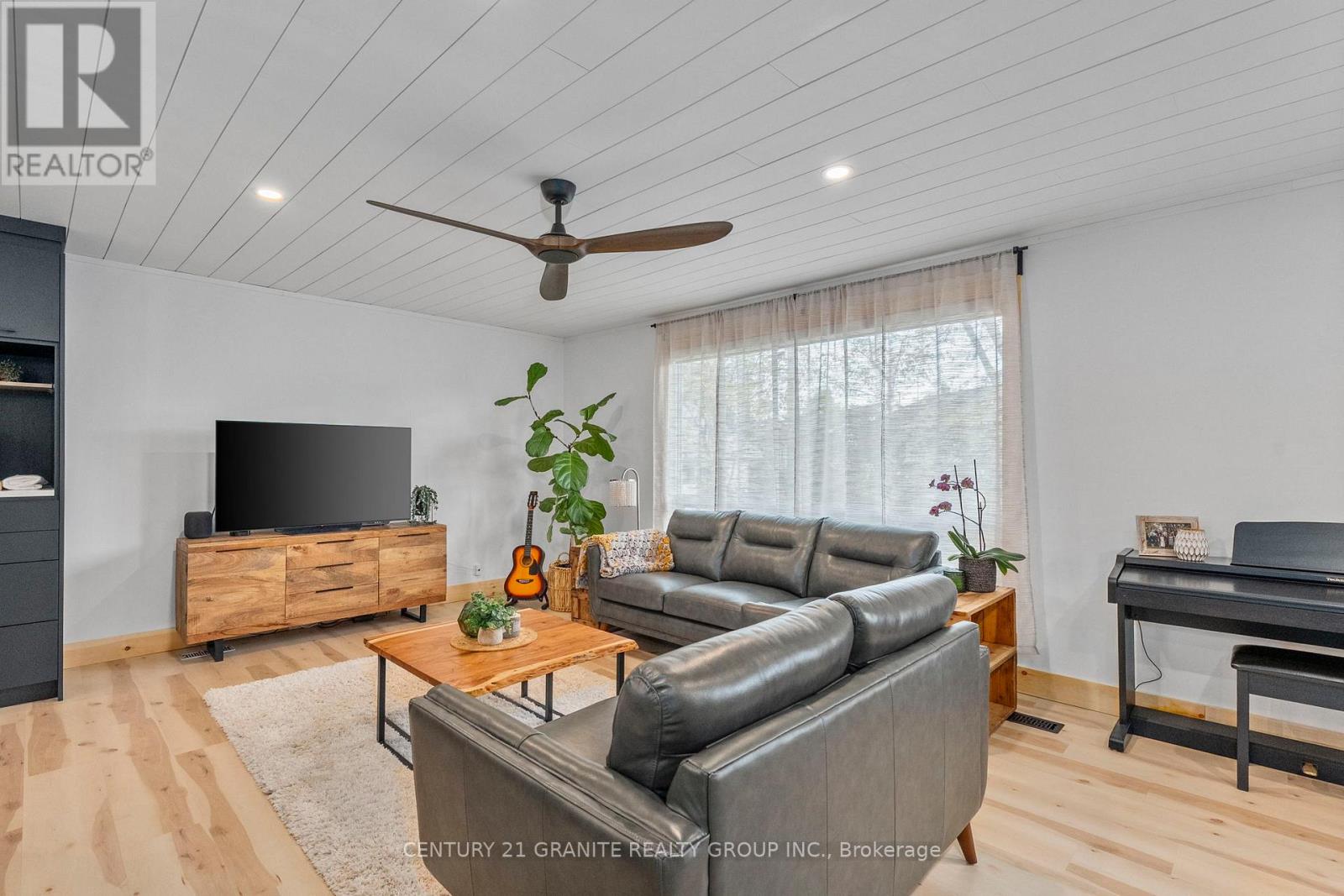 31 Sprucedale Street, Highlands East (Bicroft Ward), Ontario  K0L 1M0 - Photo 16 - X12710656