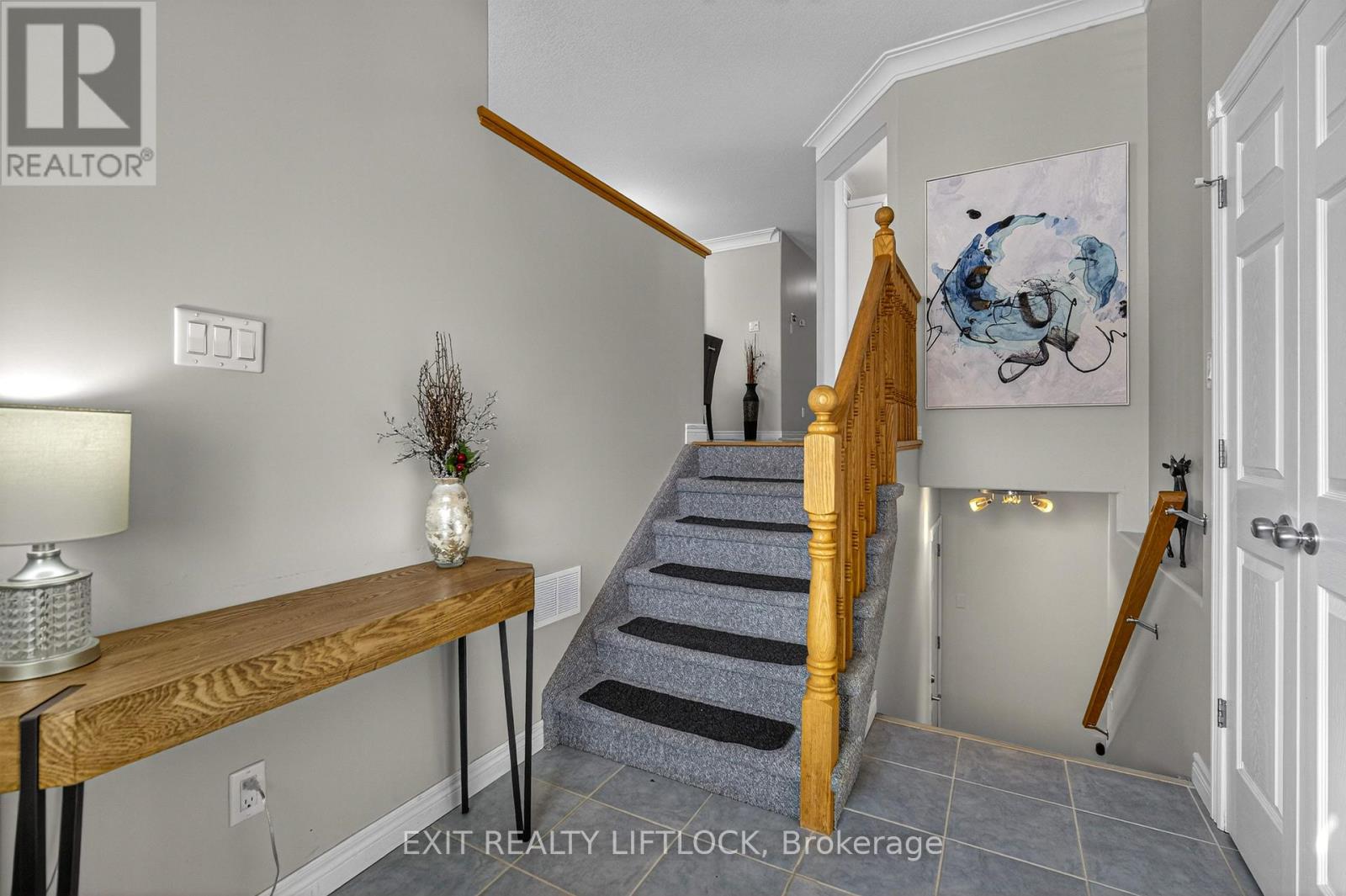 746 Hargrove Trail, Peterborough (Ashburnham Ward 4), Ontario  K9L 0A9 - Photo 3 - X12712492