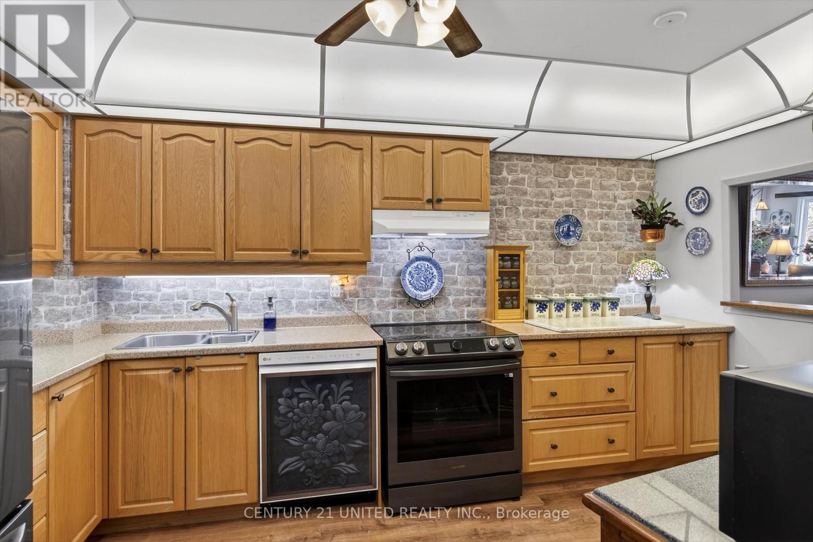 107 - 1111 Water Street, Peterborough (Northcrest Ward 5), Ontario  K9H 3P7 - Photo 8 - X12712742