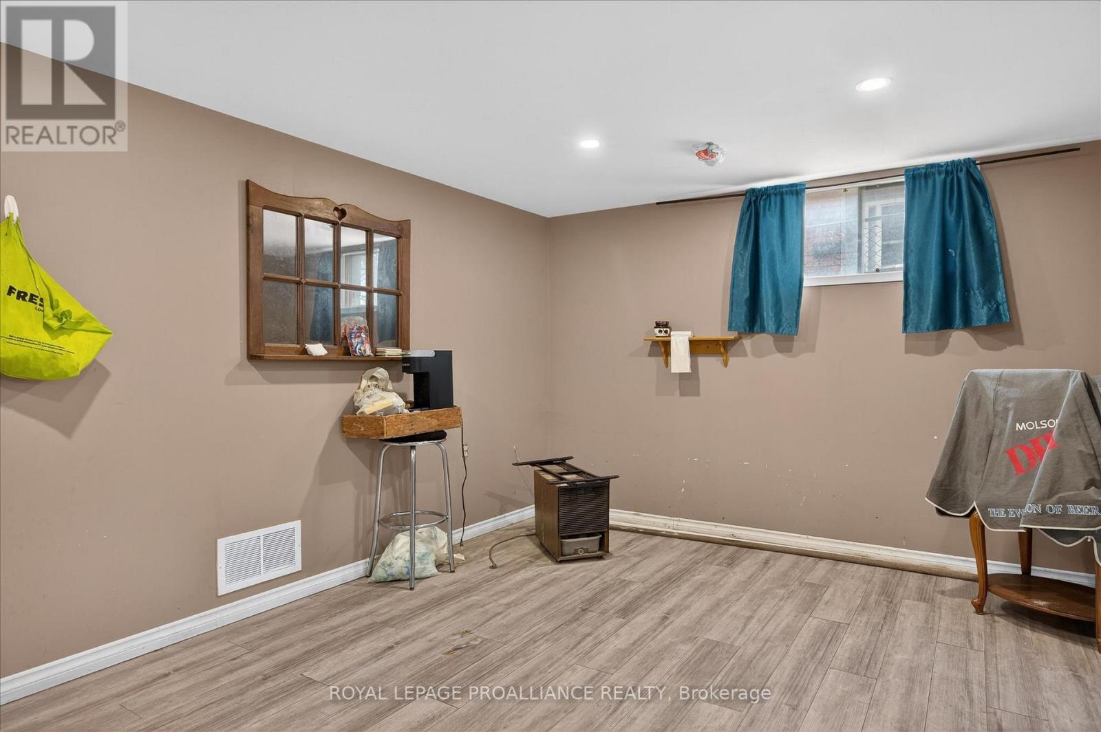 829 Orpington Road, Peterborough (Otonabee Ward 1), Ontario  K9J 4A6 - Photo 13 - X12713078