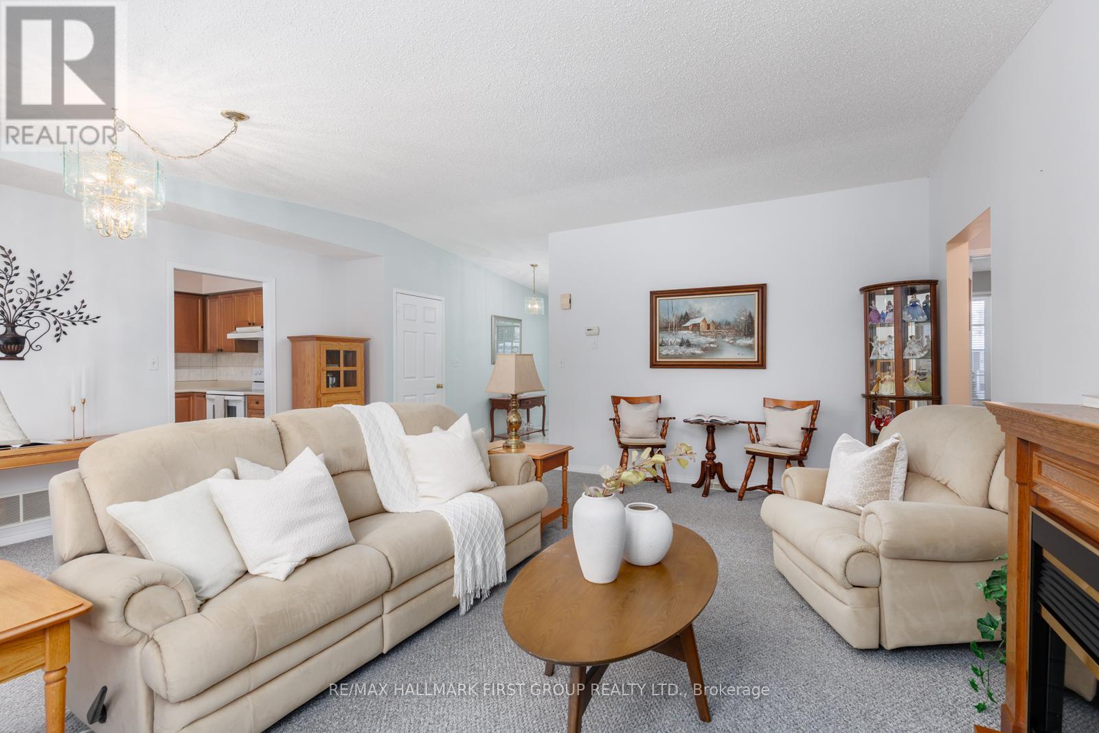 5a Fairway Drive, Clarington (Bowmanville), Ontario  L1B 1B6 - Photo 6 - E12712974