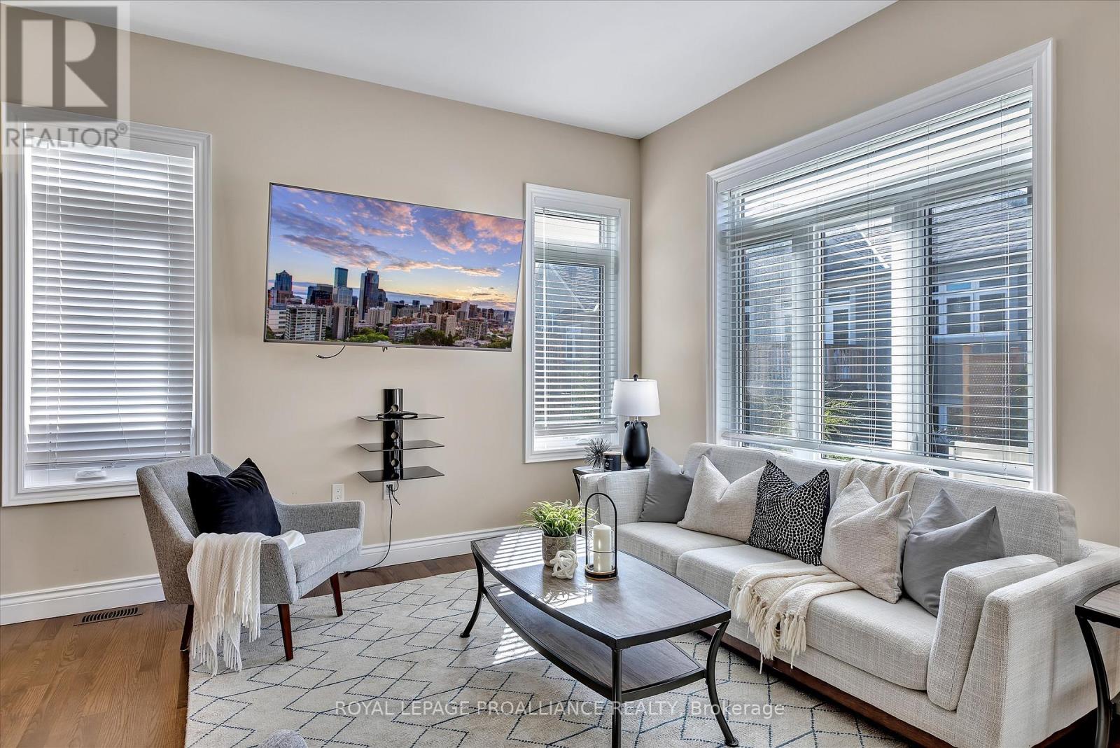 23 Brinton Drive, Peterborough (Otonabee Ward 1), Ontario  K9J 8S9 - Photo 13 - X12713268