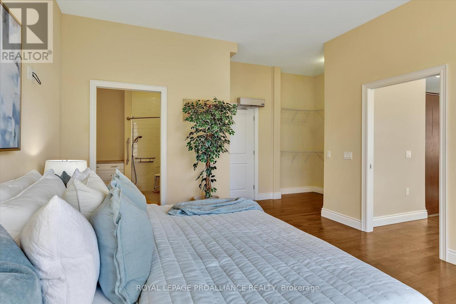 23 Brinton Drive, Peterborough (Otonabee Ward 1), Ontario  K9J 8S9 - Photo 18 - X12713268