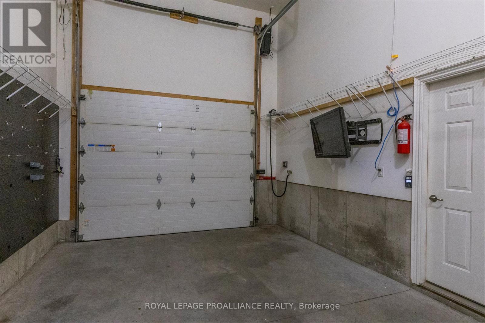 23 Brinton Drive, Peterborough (Otonabee Ward 1), Ontario  K9J 8S9 - Photo 33 - X12713268