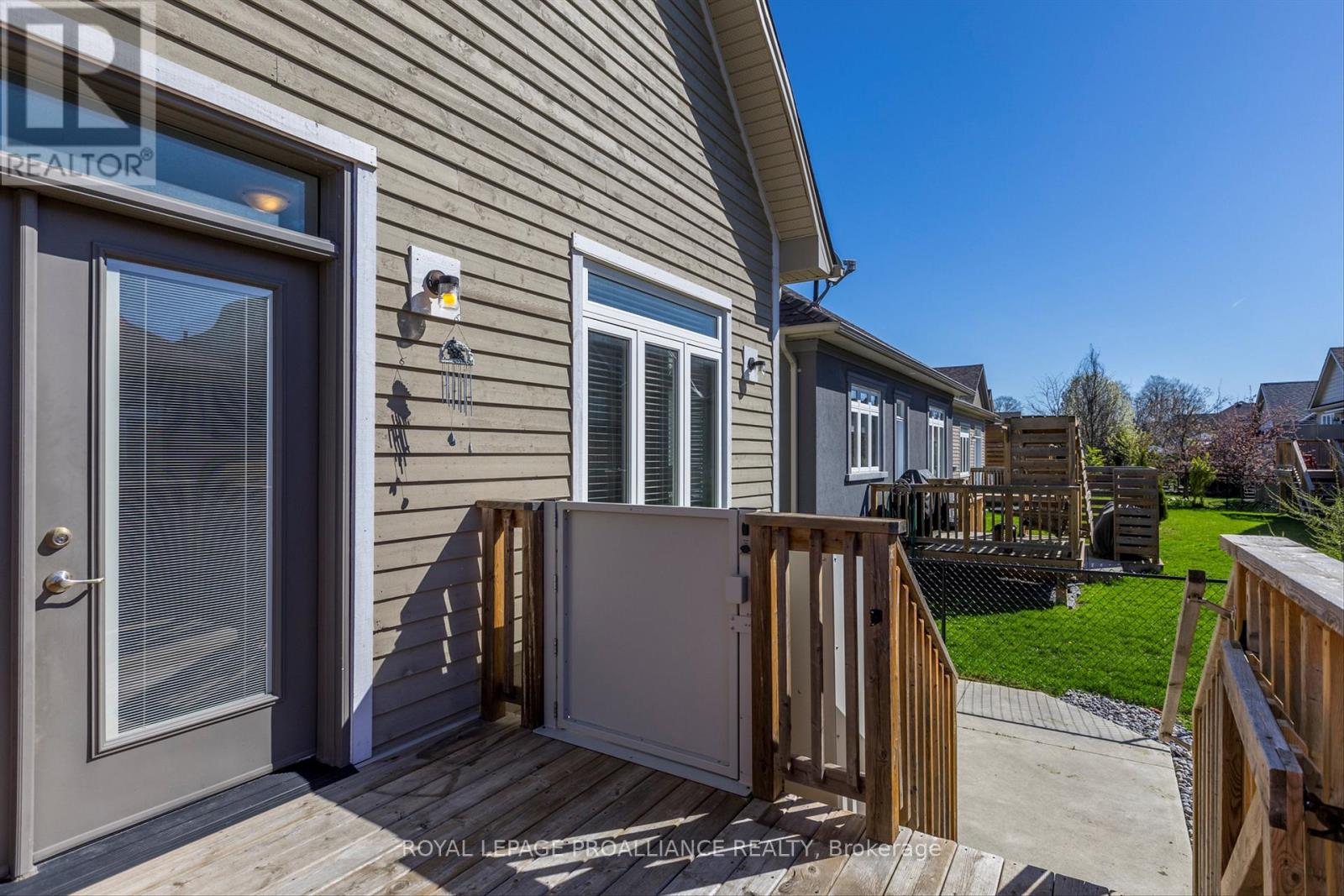 23 Brinton Drive, Peterborough (Otonabee Ward 1), Ontario  K9J 8S9 - Photo 37 - X12713268