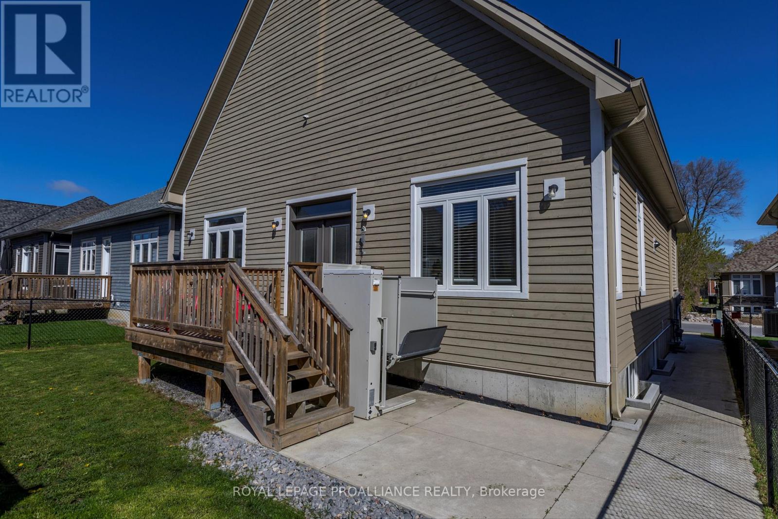23 Brinton Drive, Peterborough (Otonabee Ward 1), Ontario  K9J 8S9 - Photo 39 - X12713268
