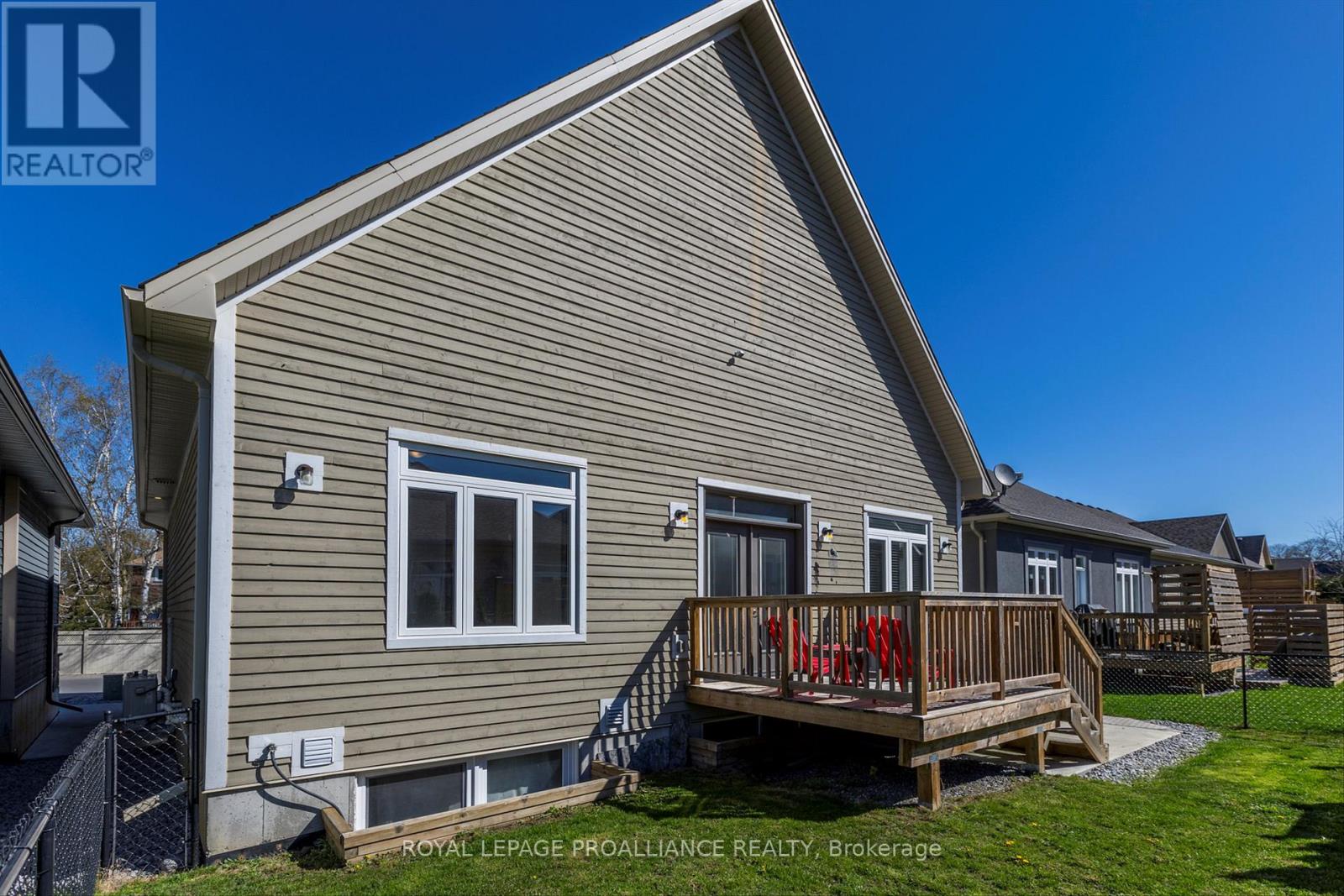 23 Brinton Drive, Peterborough (Otonabee Ward 1), Ontario  K9J 8S9 - Photo 40 - X12713268