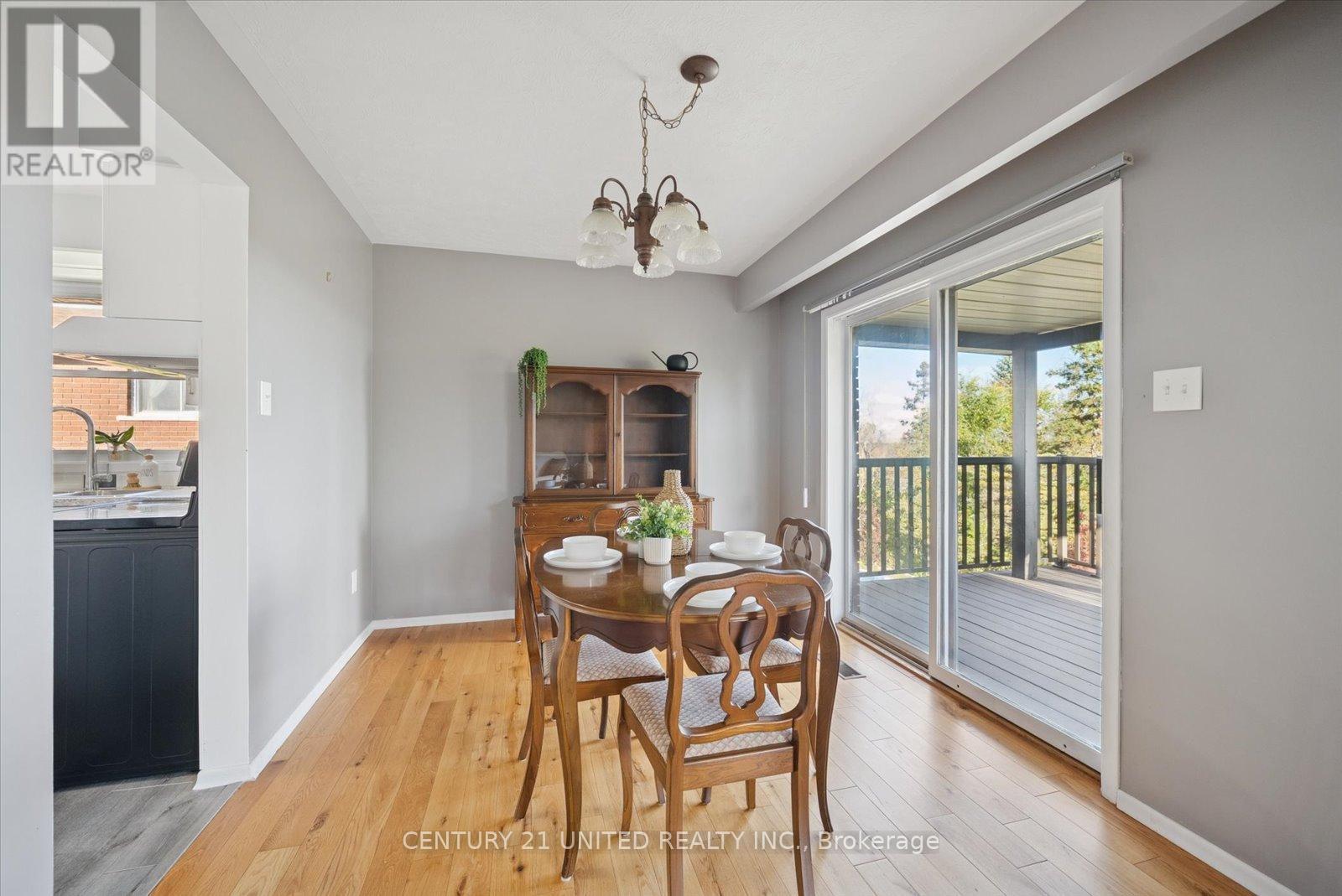 1551 Cherryhill Road, Peterborough (Monaghan Ward 2), Ontario  K9K 1A7 - Photo 10 - X12713454