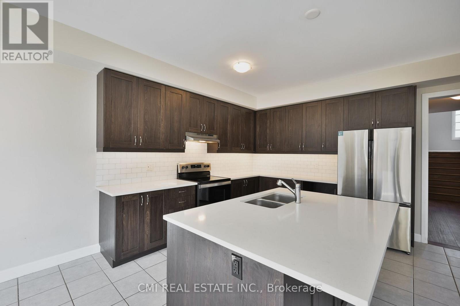 101 York Drive, Peterborough (Monaghan Ward 2), Ontario  K9K 0H7 - Photo 9 - X12713360