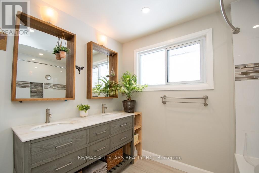 513 Highway 35 S, Kawartha Lakes (Manvers), Ontario  L0A 1K0 - Photo 16 - X12713664