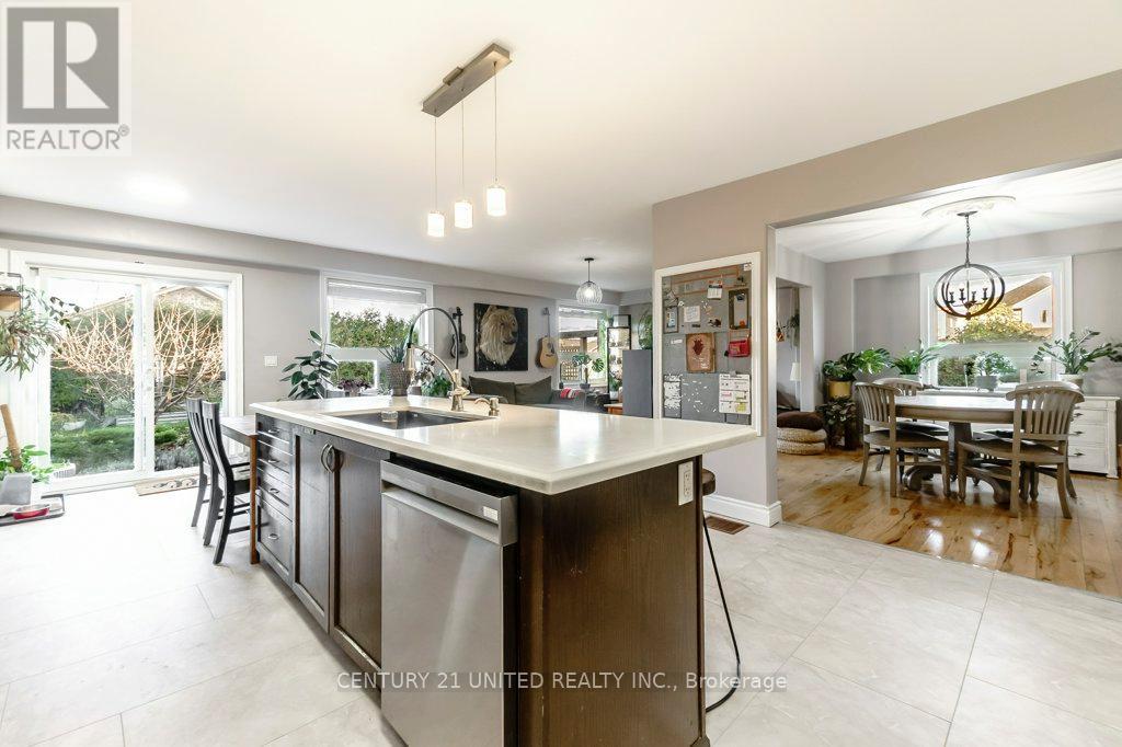 810 Hargrove Trail, Peterborough (Ashburnham Ward 4), Ontario  K9L 0B6 - Photo 13 - X12713896