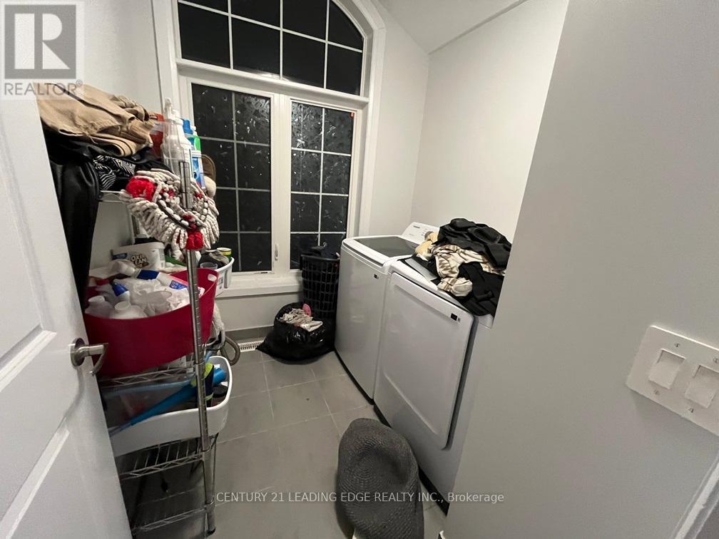 51 Corley Street, Kawartha Lakes (Lindsay), Ontario  K9V 6K2 - Photo 10 - X12714878