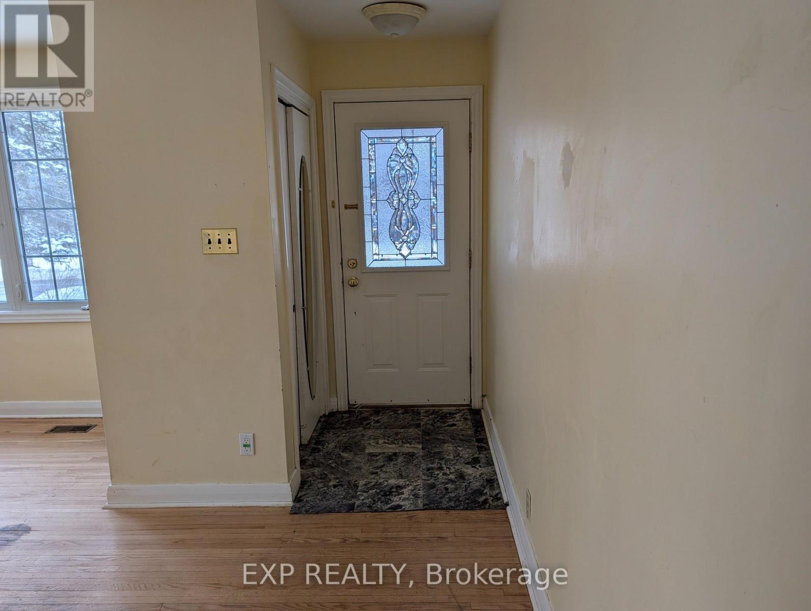 103 Bridge Street, Selwyn, Ontario  K0L 2H0 - Photo 4 - X12715556