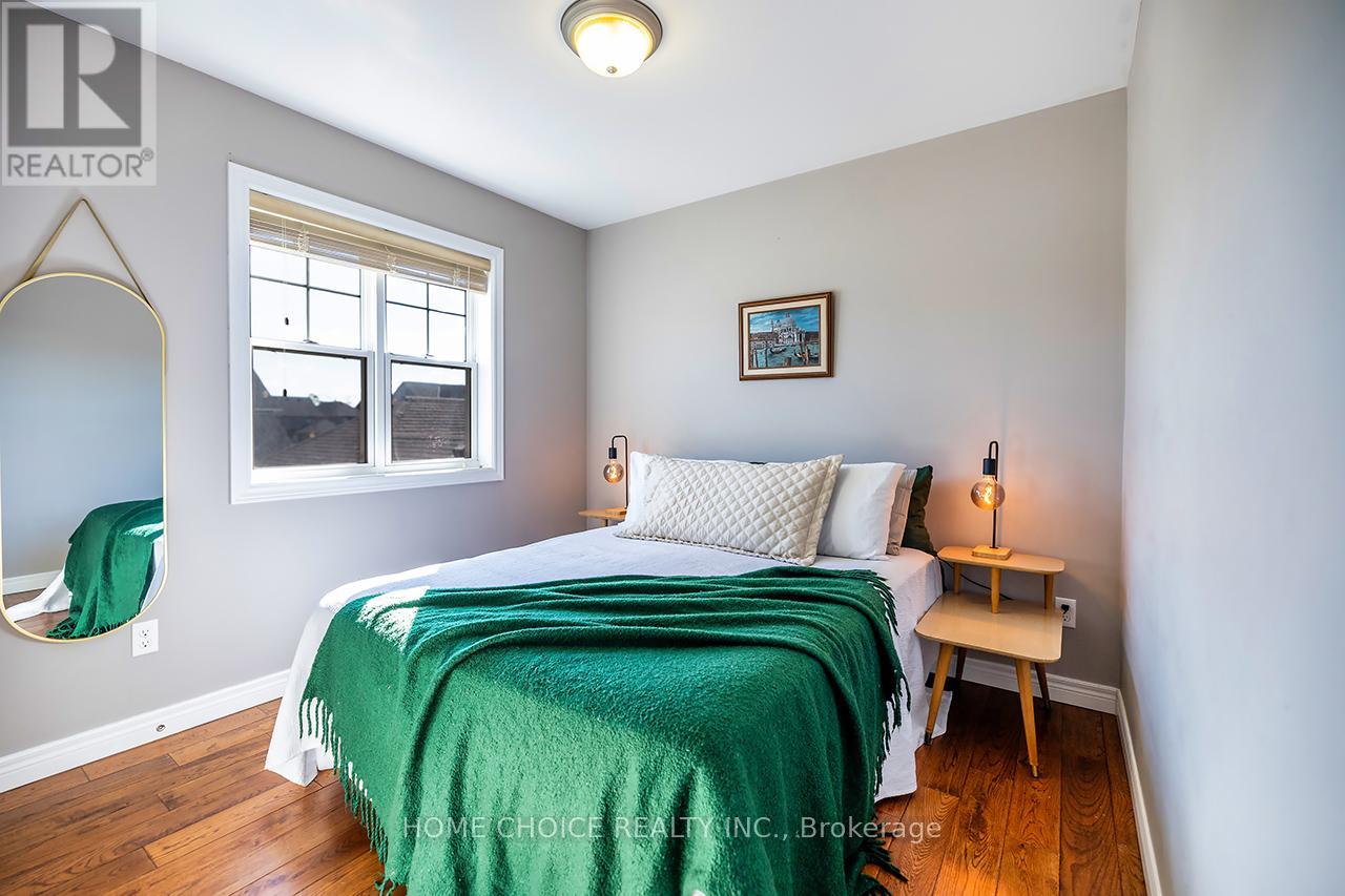 912 Broadway Boulevard, Peterborough (Northcrest Ward 5), Ontario  K9H 0G8 - Photo 23 - X12715962