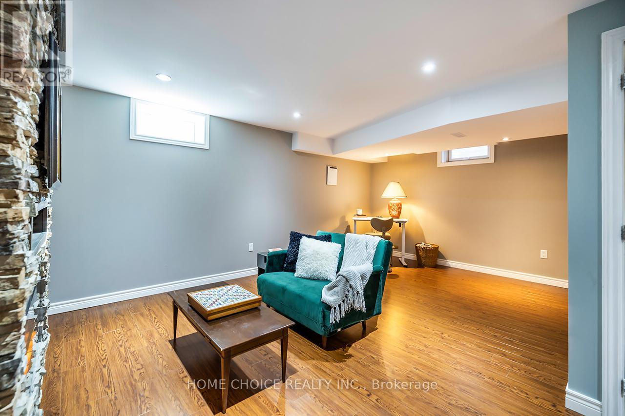 912 Broadway Boulevard, Peterborough (Northcrest Ward 5), Ontario  K9H 0G8 - Photo 26 - X12715962