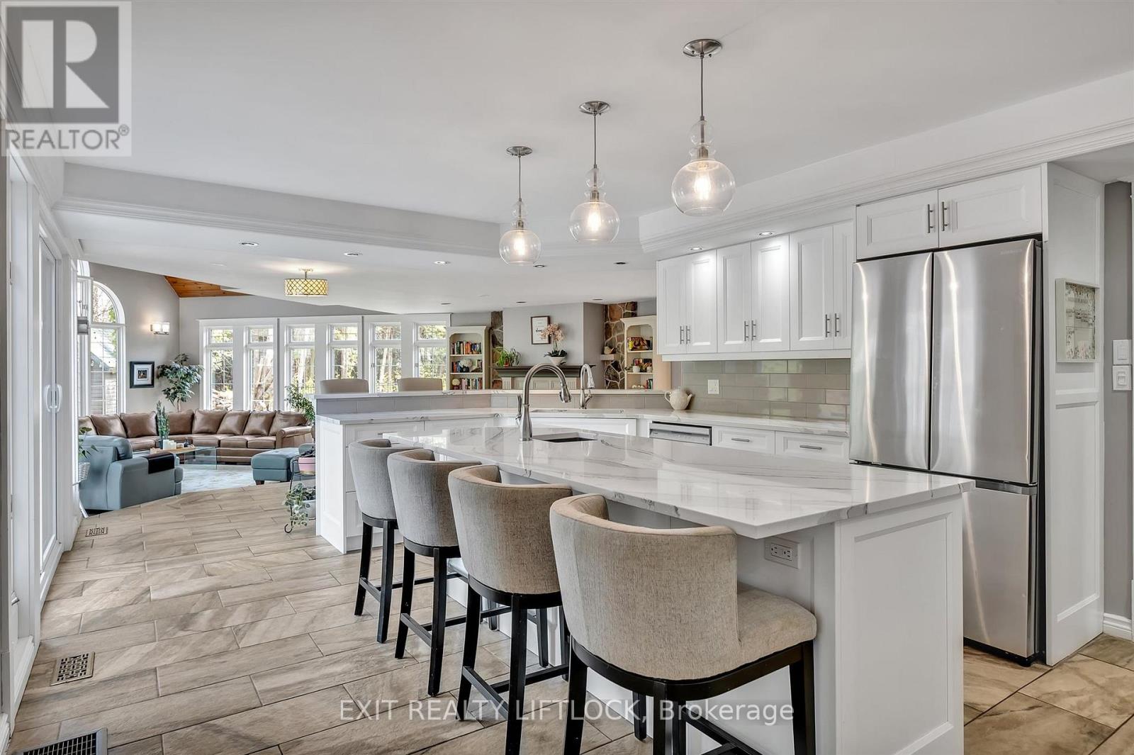 65 Kenrei Road, Kawartha Lakes (Fenelon), Ontario  K9V 4R1 - Photo 10 - X12716198