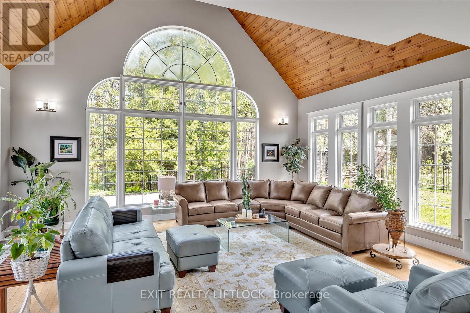 65 Kenrei Road, Kawartha Lakes (Fenelon), Ontario  K9V 4R1 - Photo 16 - X12716198