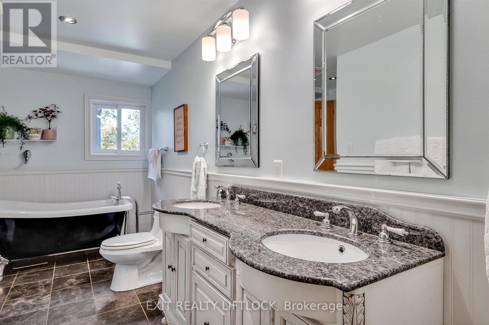 65 Kenrei Road, Kawartha Lakes (Fenelon), Ontario  K9V 4R1 - Photo 28 - X12716198