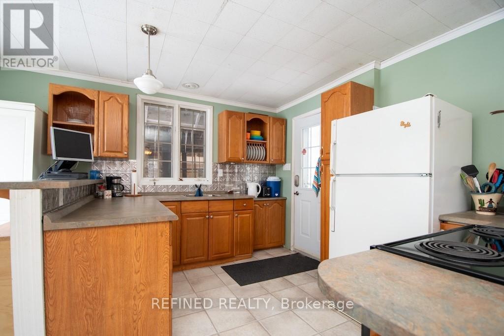 2425 South Bay Road, Douro-Dummer, Ontario  K0L 2H0 - Photo 14 - X12716462