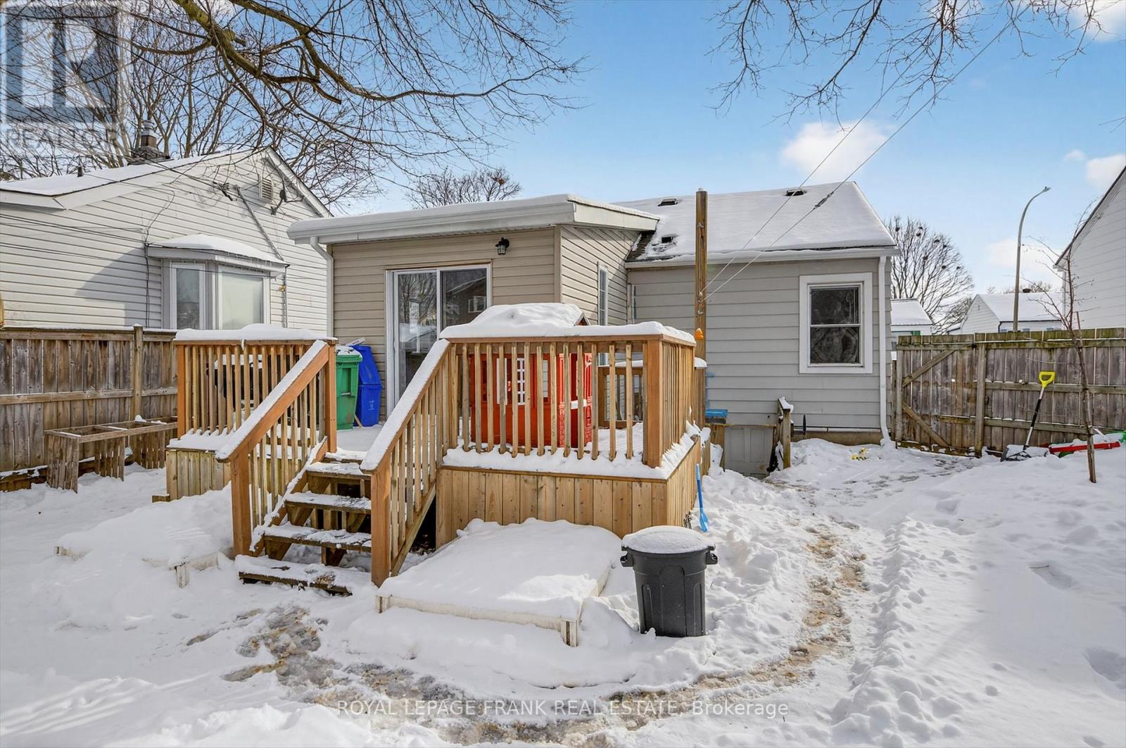 744 Brown Street, Peterborough (Otonabee Ward 1), Ontario  K9J 4K8 - Photo 26 - X12716582