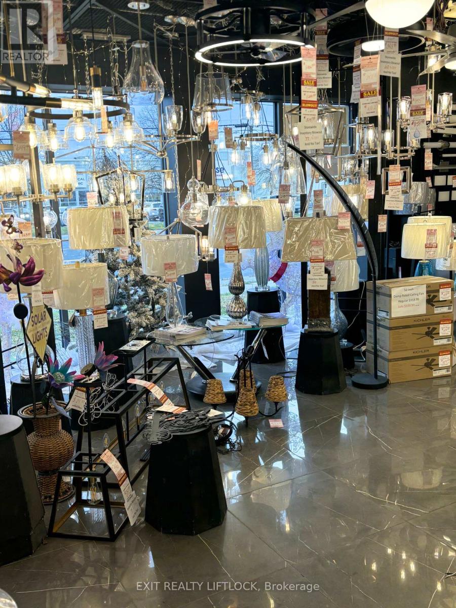 746 Lansdowne Street W, Peterborough (Otonabee Ward 1), Ontario  K9J 1Z6 - Photo 5 - X12717062