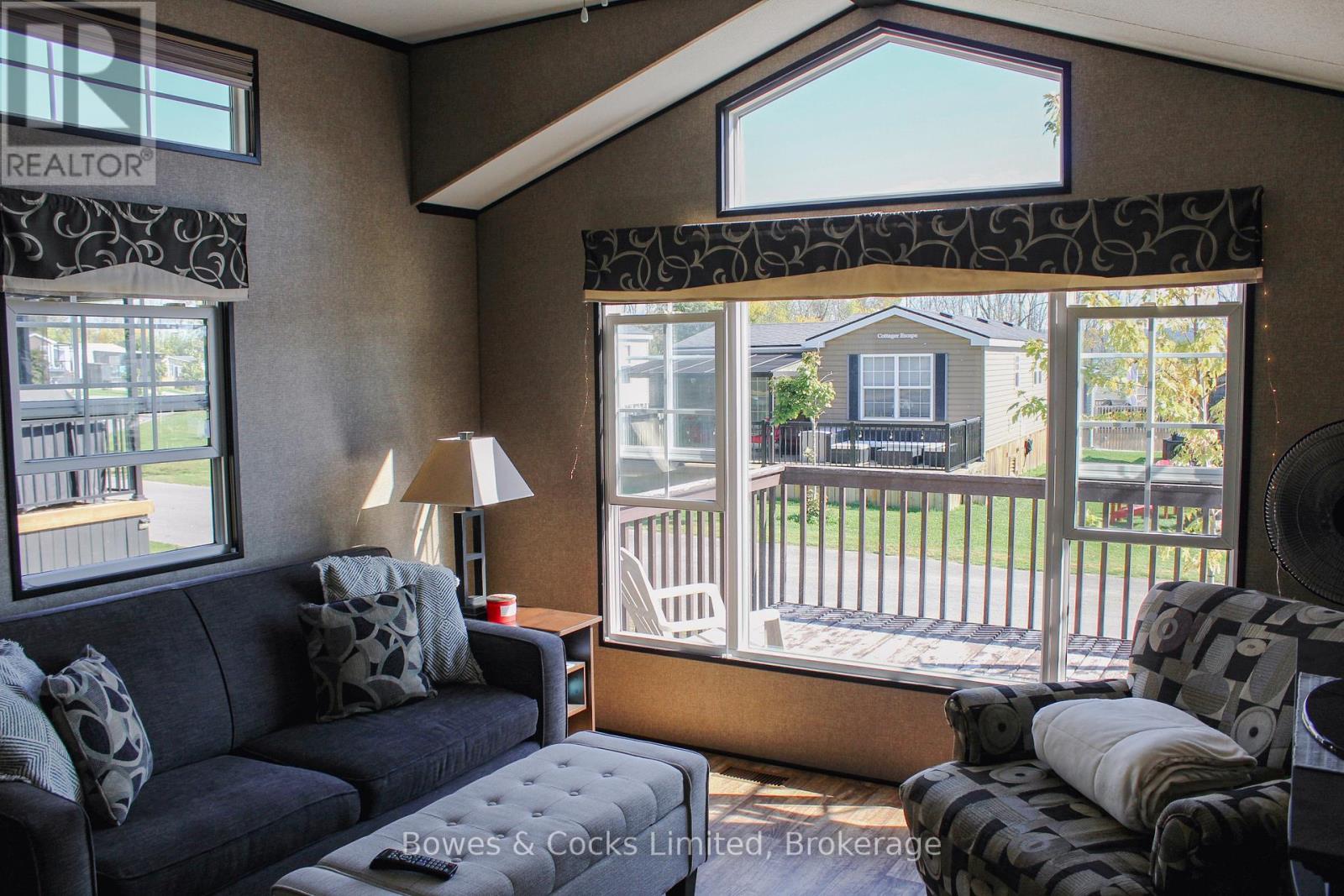 Lawson Cres. 14 - 1235 Villiers Line, Otonabee-South Monaghan, Ontario  K0L 2G0 - Photo 11 - X12717170