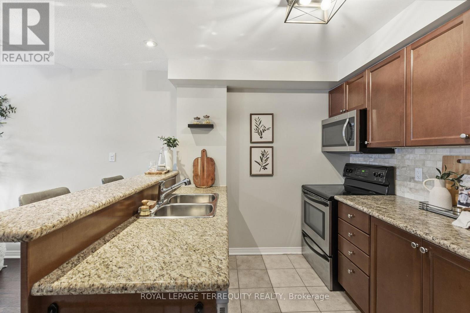 305 - 55 Shipway Avenue, Clarington (Newcastle), Ontario  L1B 0B6 - Photo 6 - E12717662