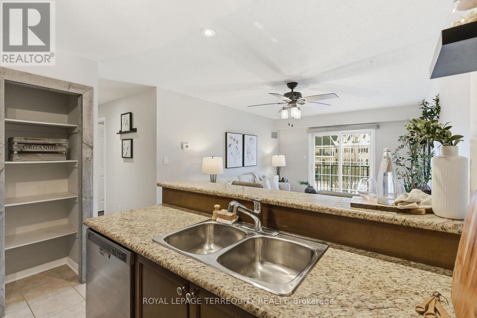 305 - 55 Shipway Avenue, Clarington (Newcastle), Ontario  L1B 0B6 - Photo 7 - E12717662