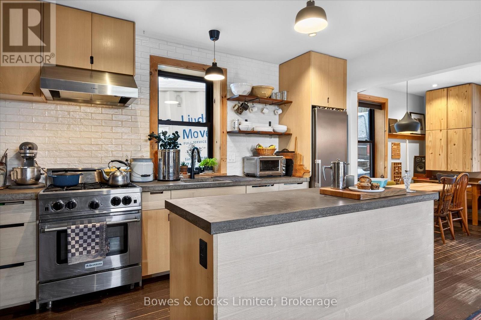 262 Munroe Avenue, Peterborough (Ashburnham Ward 4), Ontario  K9H 1H8 - Photo 6 - X12717876