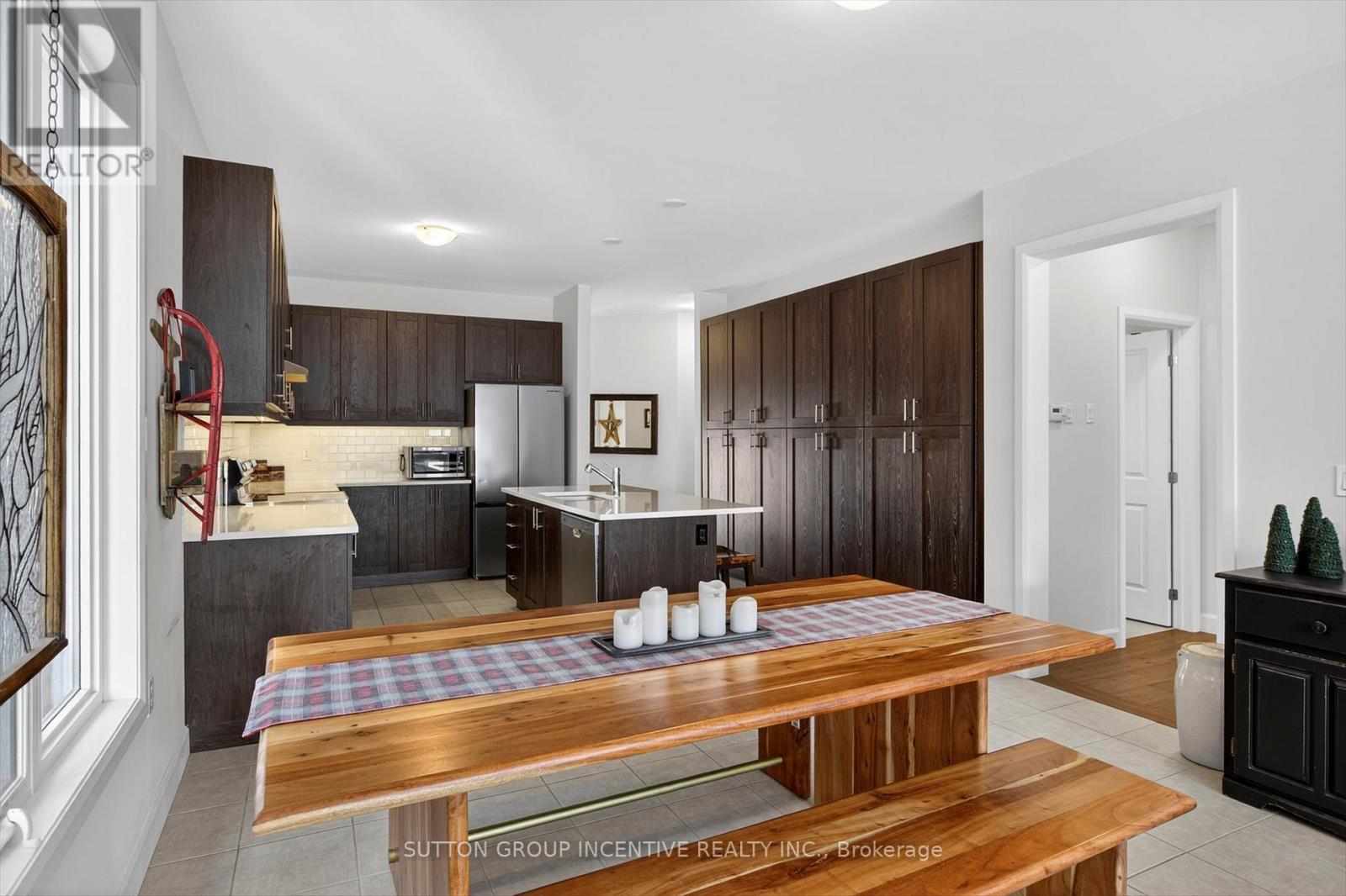 670 Lemay Grove, Peterborough (Monaghan Ward 2), Ontario  K9K 0G9 - Photo 11 - X12717966