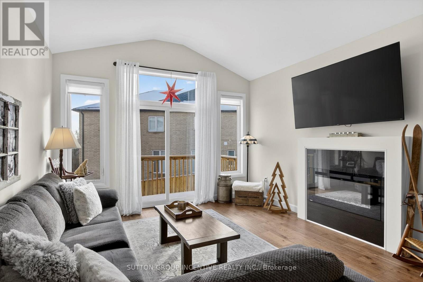 670 Lemay Grove, Peterborough (Monaghan Ward 2), Ontario  K9K 0G9 - Photo 12 - X12717966