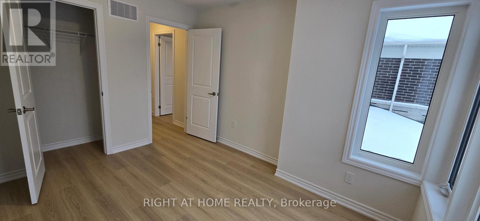 79 Watts Drive, Kawartha Lakes (Lindsay), Ontario  K9V 5V4 - Photo 11 - X12719240