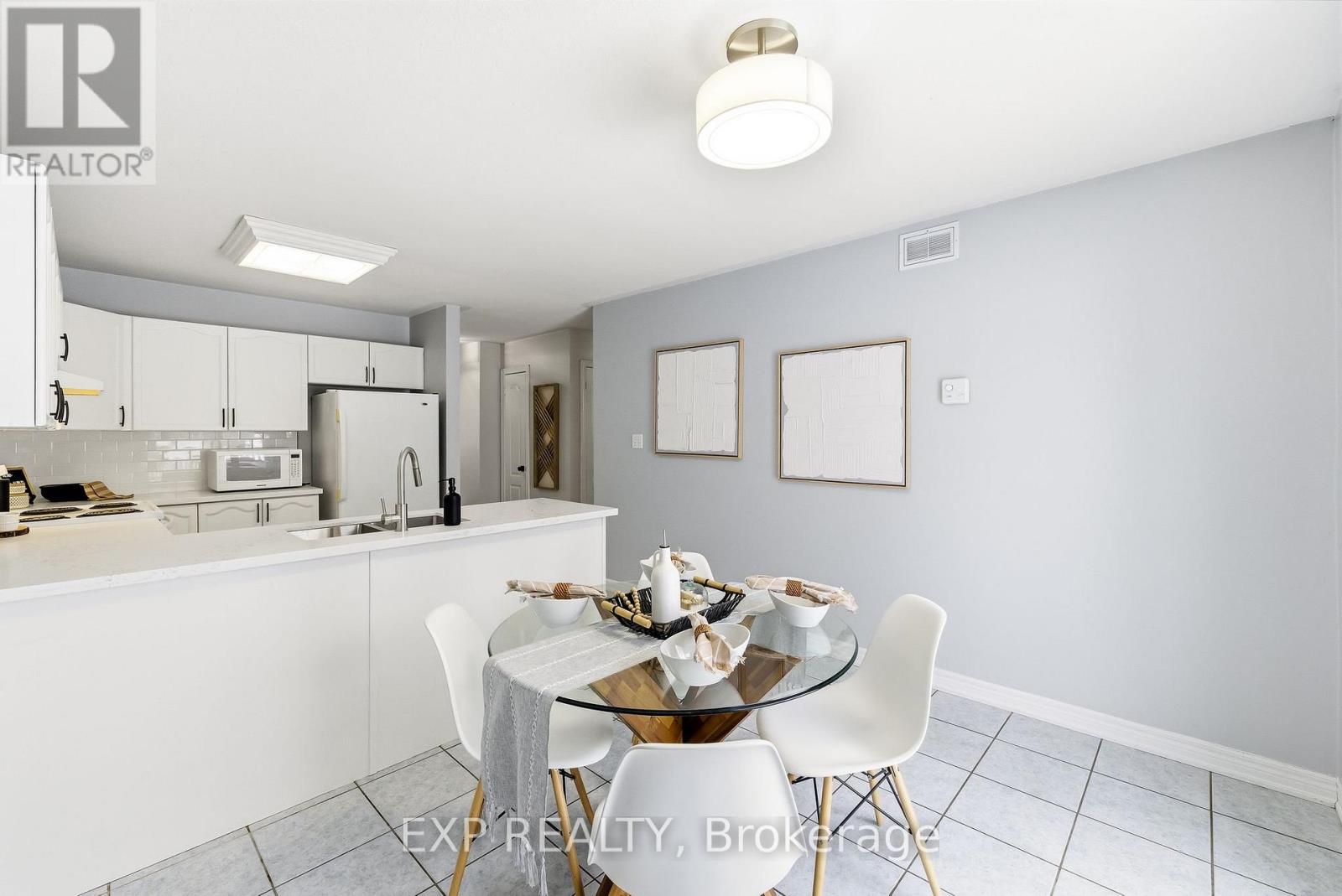 10 Mcgibbon Boulevard, Kawartha Lakes (Lindsay), Ontario  K9V 6G3 - Photo 20 - X12720320