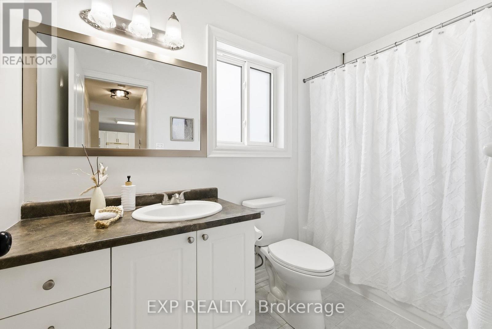 10 Mcgibbon Boulevard, Kawartha Lakes (Lindsay), Ontario  K9V 6G3 - Photo 24 - X12720320