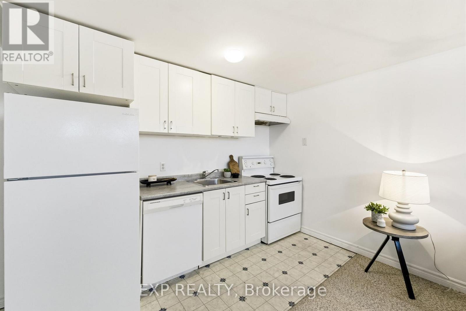 10 Mcgibbon Boulevard, Kawartha Lakes (Lindsay), Ontario  K9V 6G3 - Photo 31 - X12720320