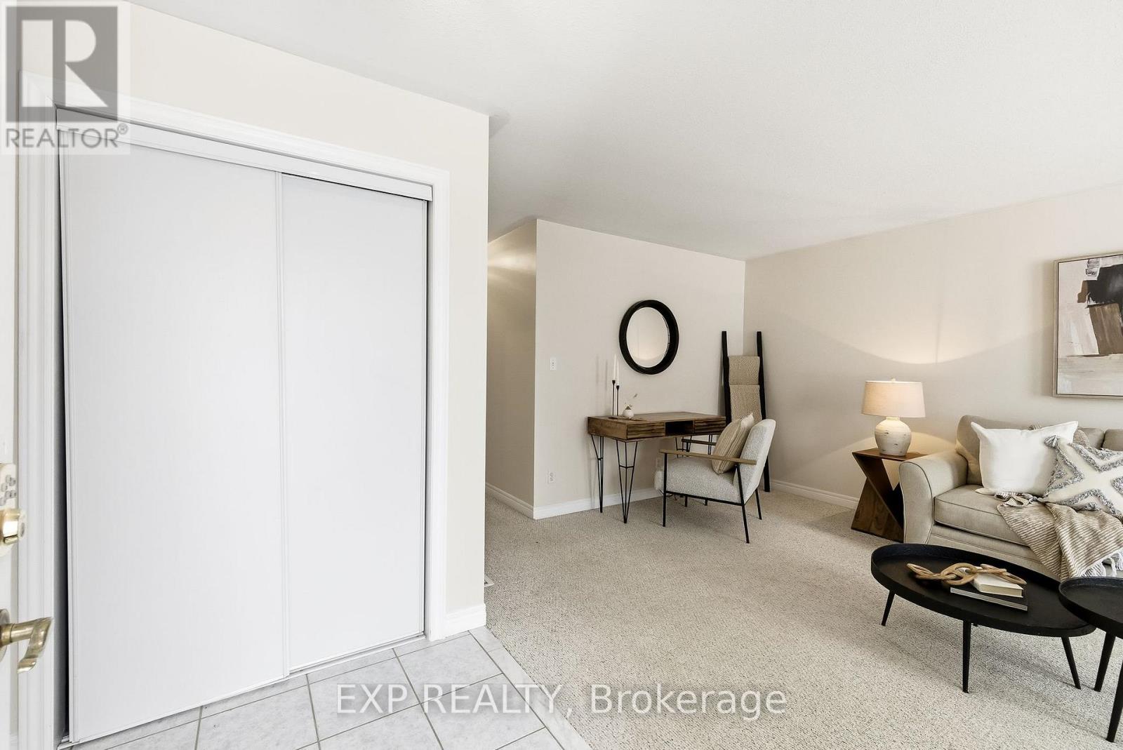 10 Mcgibbon Boulevard, Kawartha Lakes (Lindsay), Ontario  K9V 6G3 - Photo 6 - X12720320