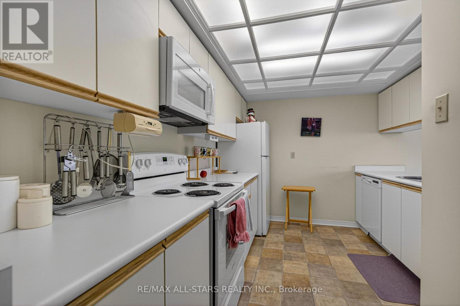 307 - 50 Rivermill Boulevard, Kawartha Lakes (Lindsay), Ontario  K9V 6C1 - Photo 10 - X12720430