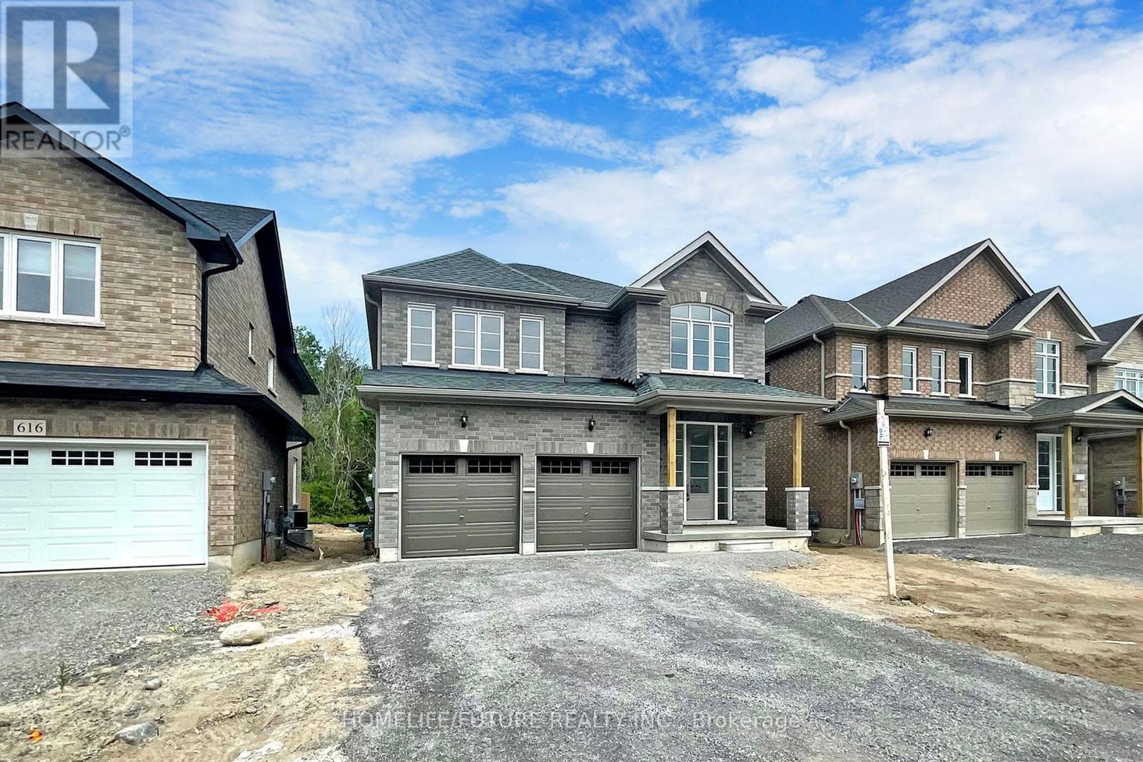 618 Lemay Grove, Peterborough (Monaghan Ward 2), Ontario  K9K 0H7 - Photo 2 - X12721340