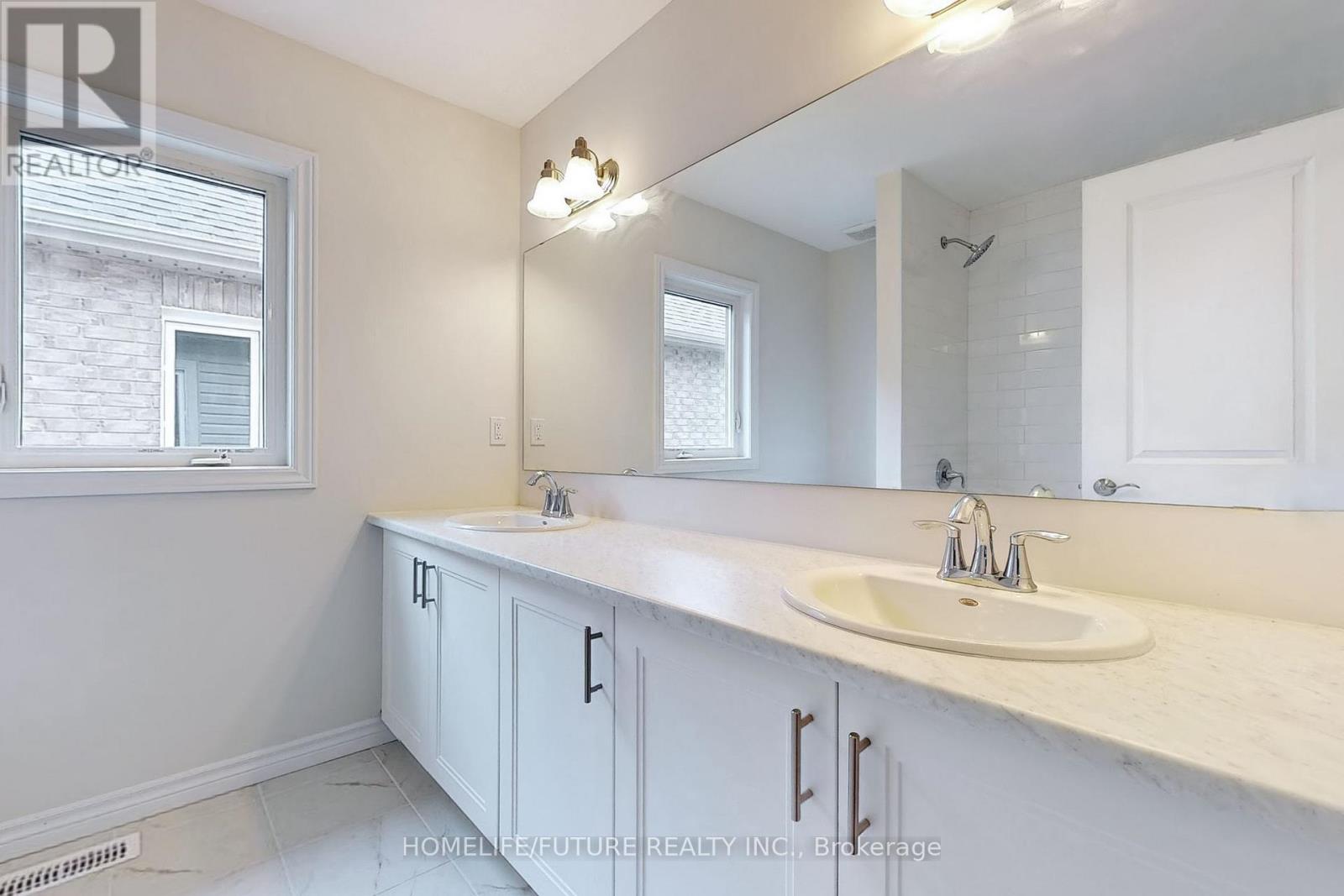 618 Lemay Grove, Peterborough (Monaghan Ward 2), Ontario  K9K 0H7 - Photo 45 - X12721340