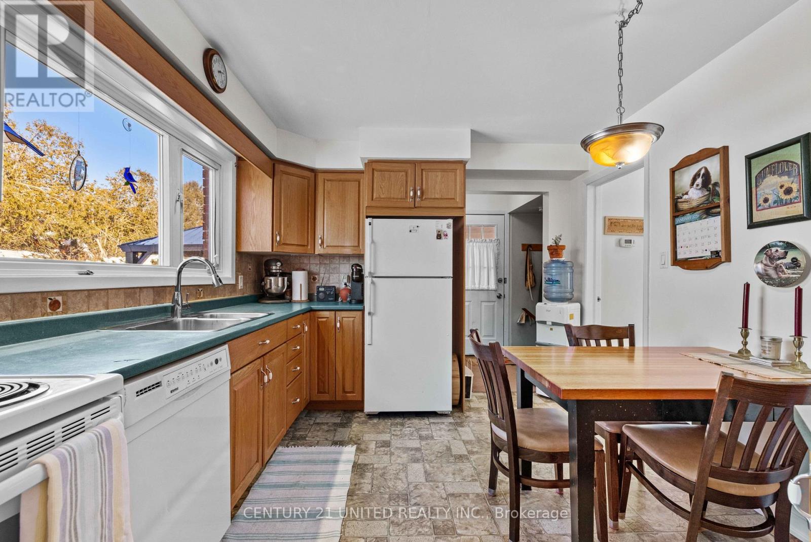 852 Parkhill Road W, Peterborough (Monaghan Ward 2), Ontario  K9J 6P1 - Photo 11 - X12721508