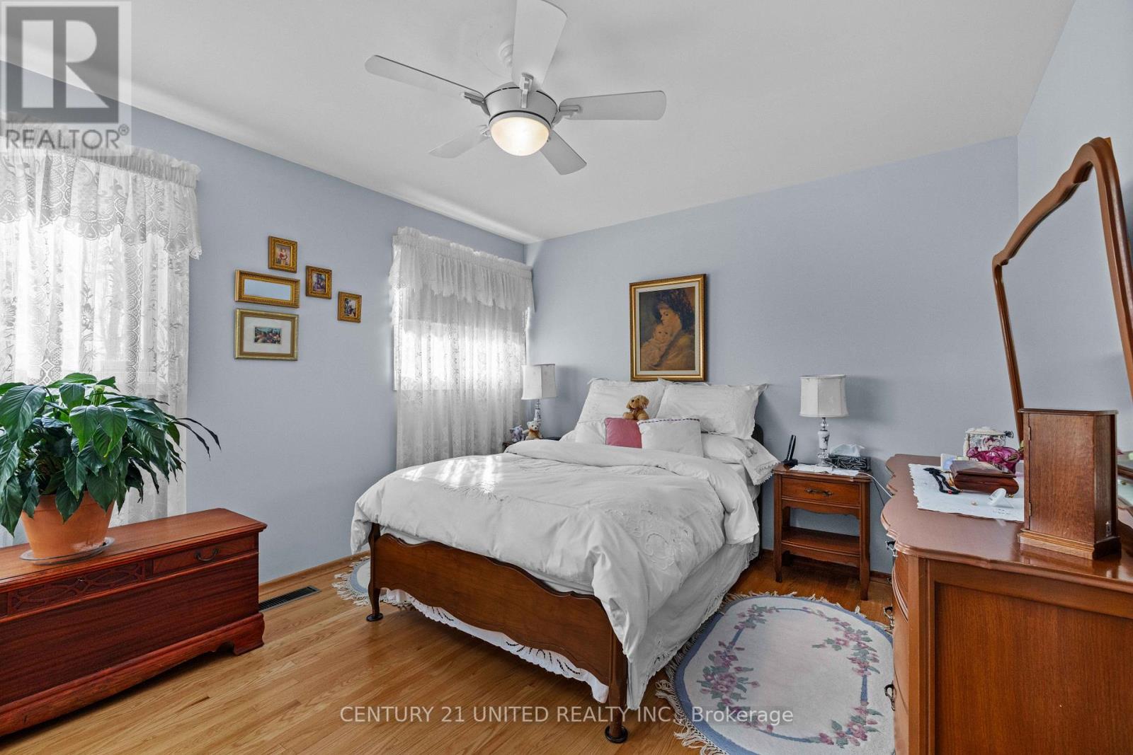 852 Parkhill Road W, Peterborough (Monaghan Ward 2), Ontario  K9J 6P1 - Photo 14 - X12721508