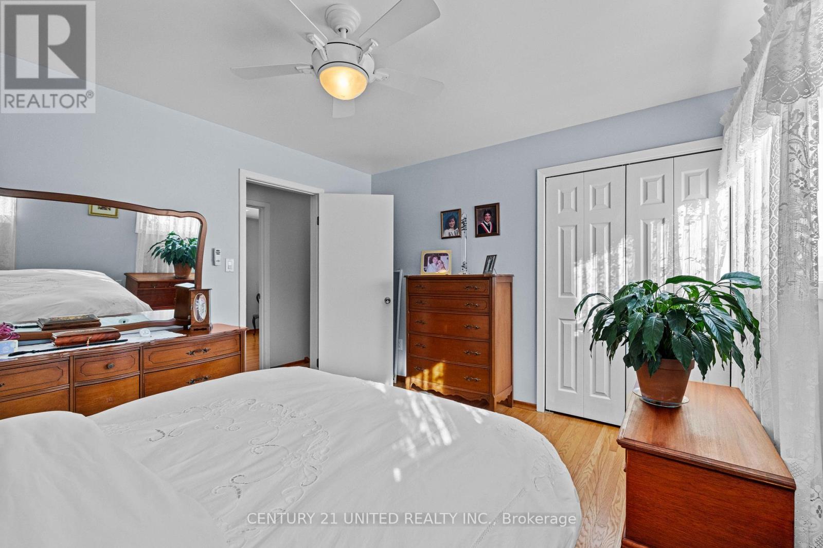 852 Parkhill Road W, Peterborough (Monaghan Ward 2), Ontario  K9J 6P1 - Photo 15 - X12721508