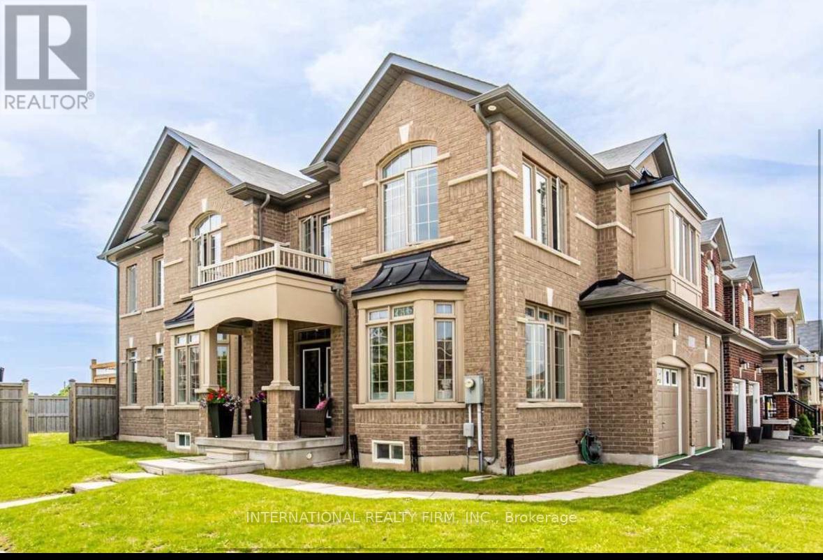 55 Flood Avenue, Clarington (Newcastle), Ontario  L1B 0C9 - Photo 3 - E12721450