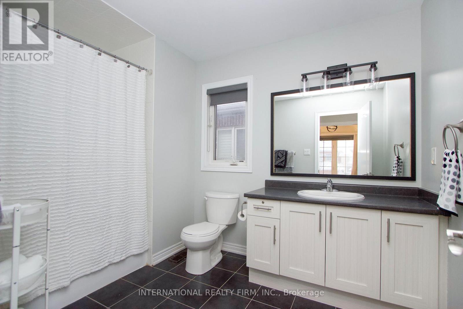 55 Flood Avenue, Clarington (Newcastle), Ontario  L1B 0C9 - Photo 33 - E12721450