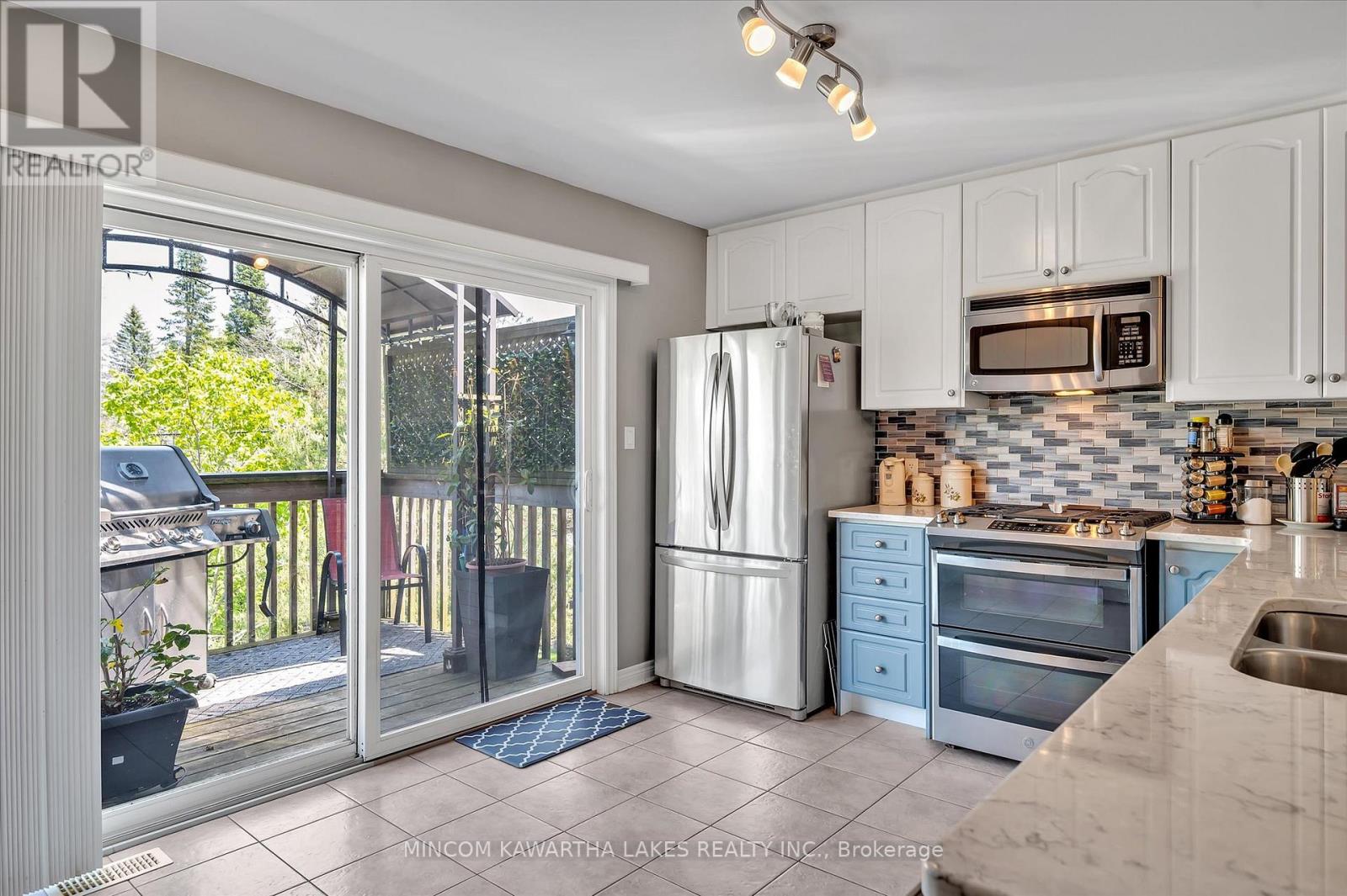 2 Peace Crescent, Peterborough (Northcrest Ward 5), Ontario  K9H 0C1 - Photo 12 - X12721632